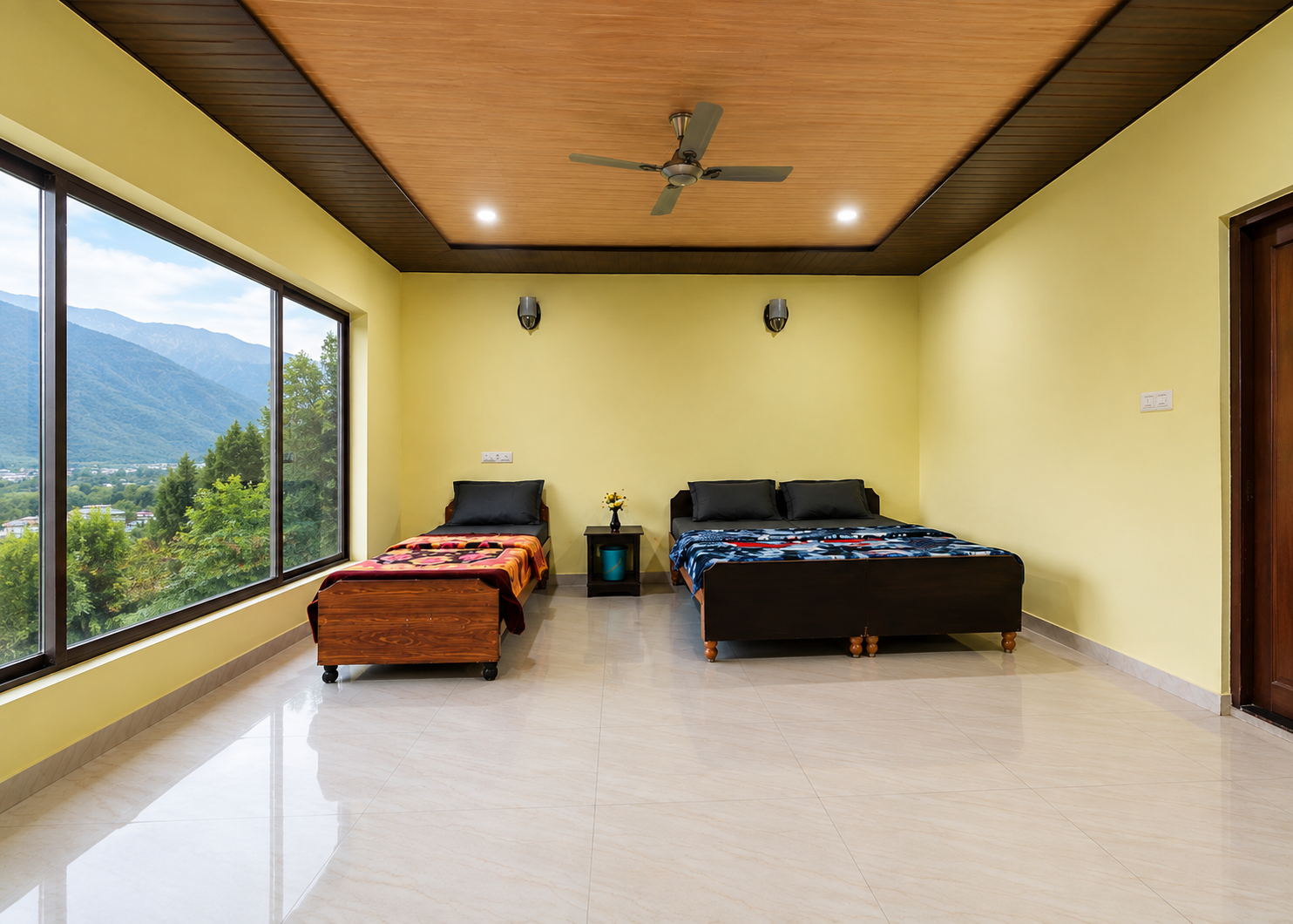 Deluxe mountain room